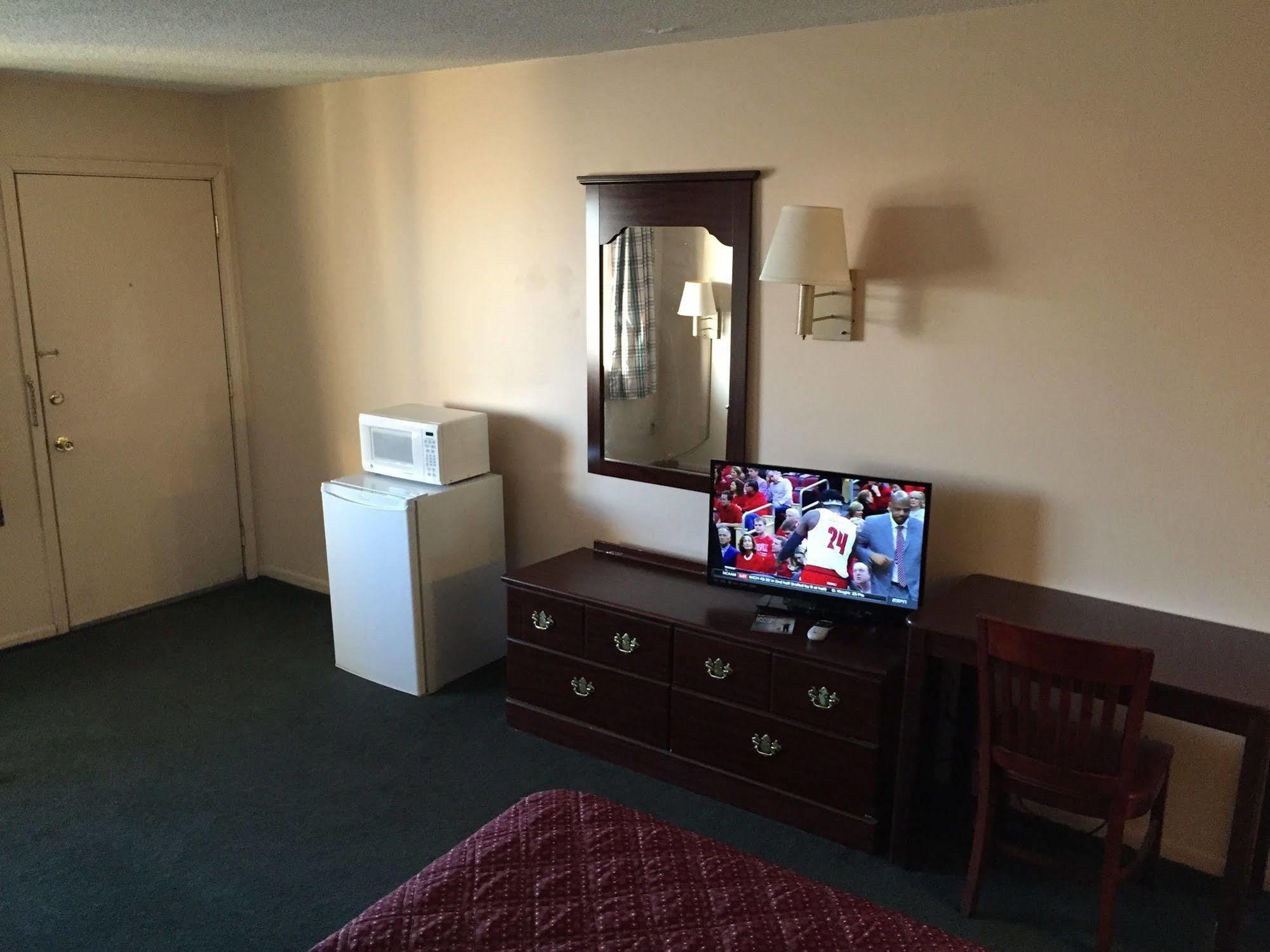 Slumber Inn Harrisonville Exterior photo